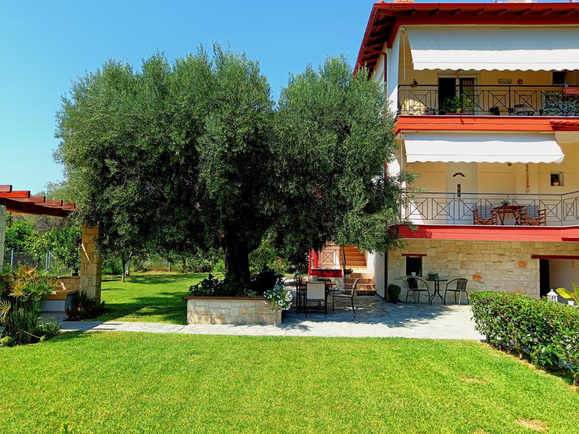 Giorgos Apartments Skala Fourkas Luaran gambar