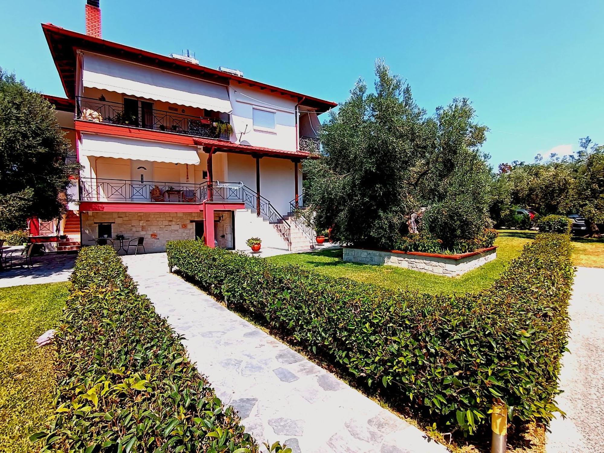 Giorgos Apartments Skala Fourkas Luaran gambar