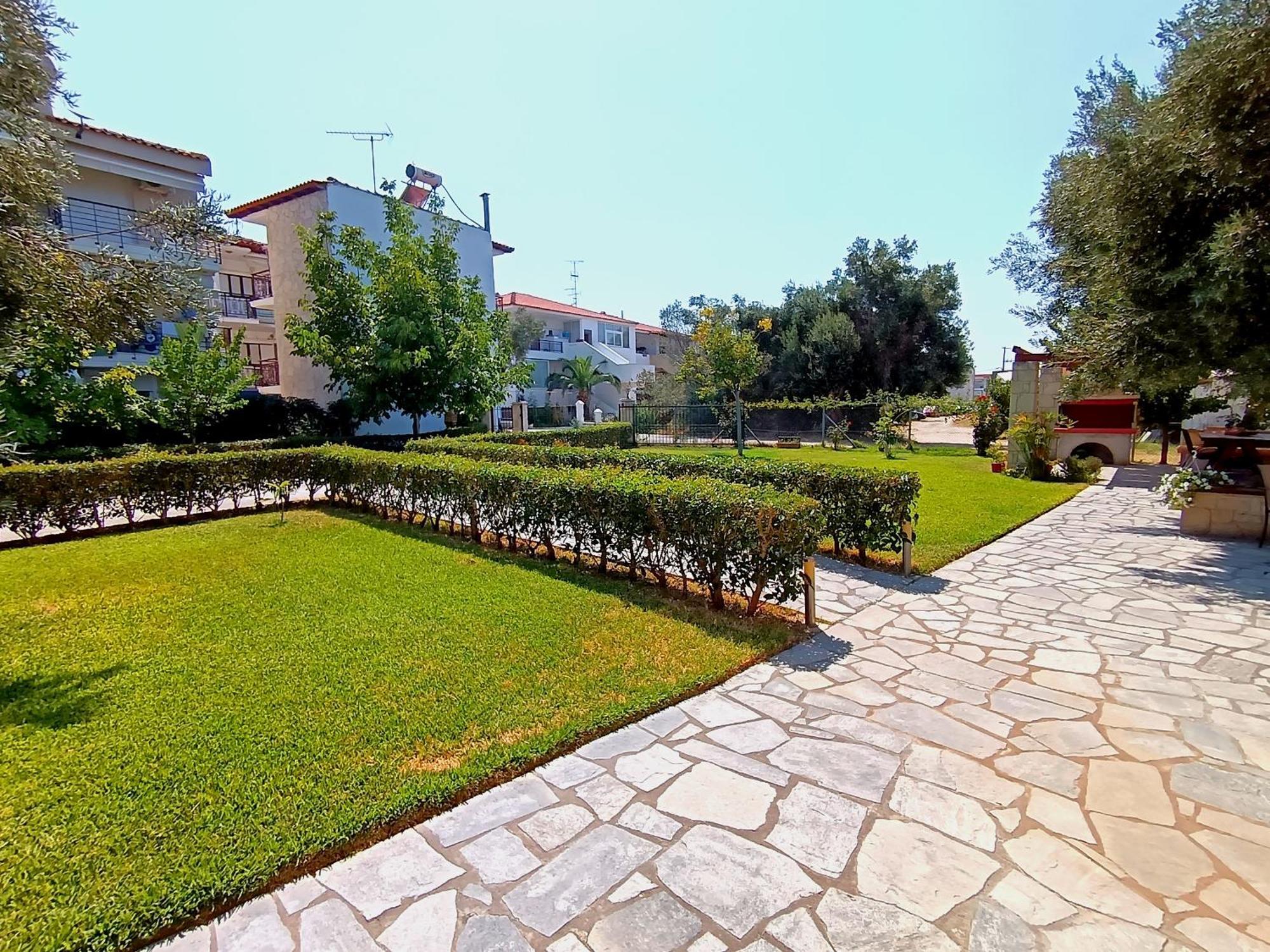 Giorgos Apartments Skala Fourkas Luaran gambar